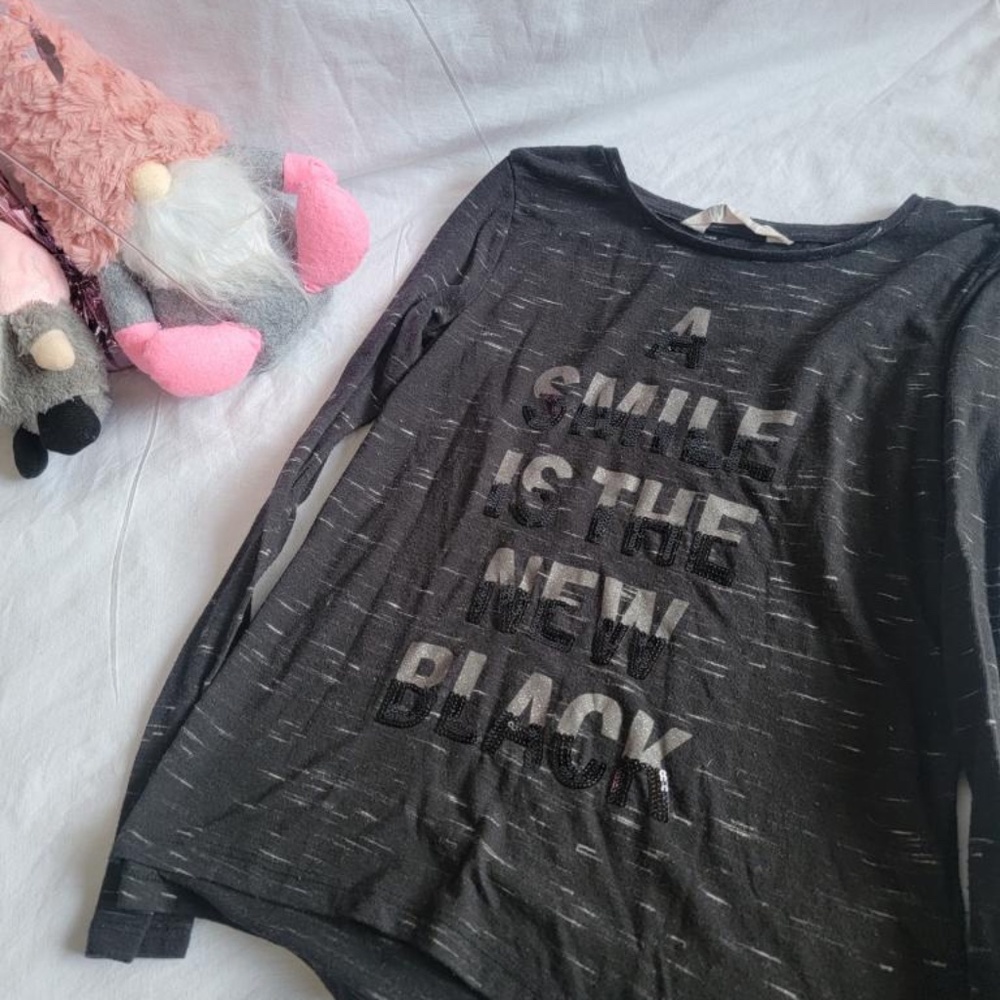 H&M Kids Long Sleeve Graphic T-shirt 💗